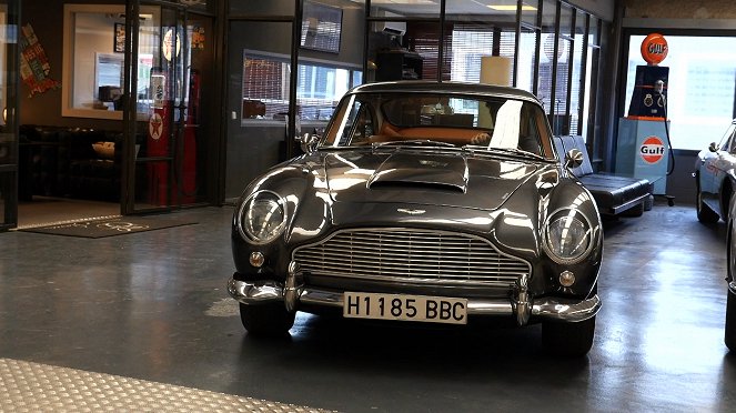 Aston Martin - nesmírně britský vůz