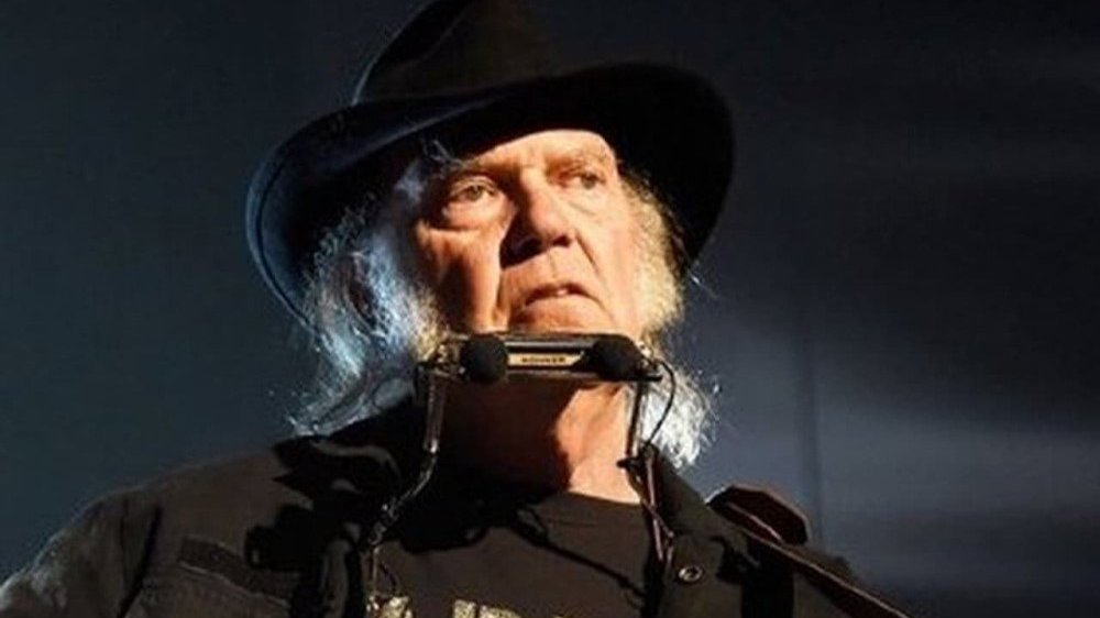 Neil Young, rozhněvaný písničkář