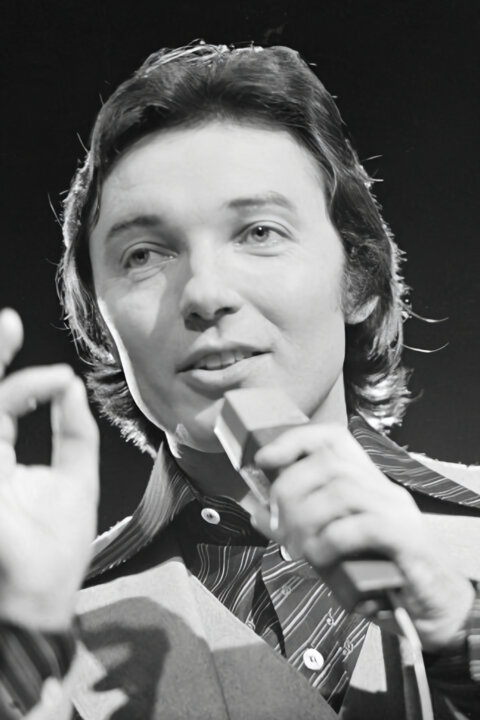 Zpívá Karel Gott