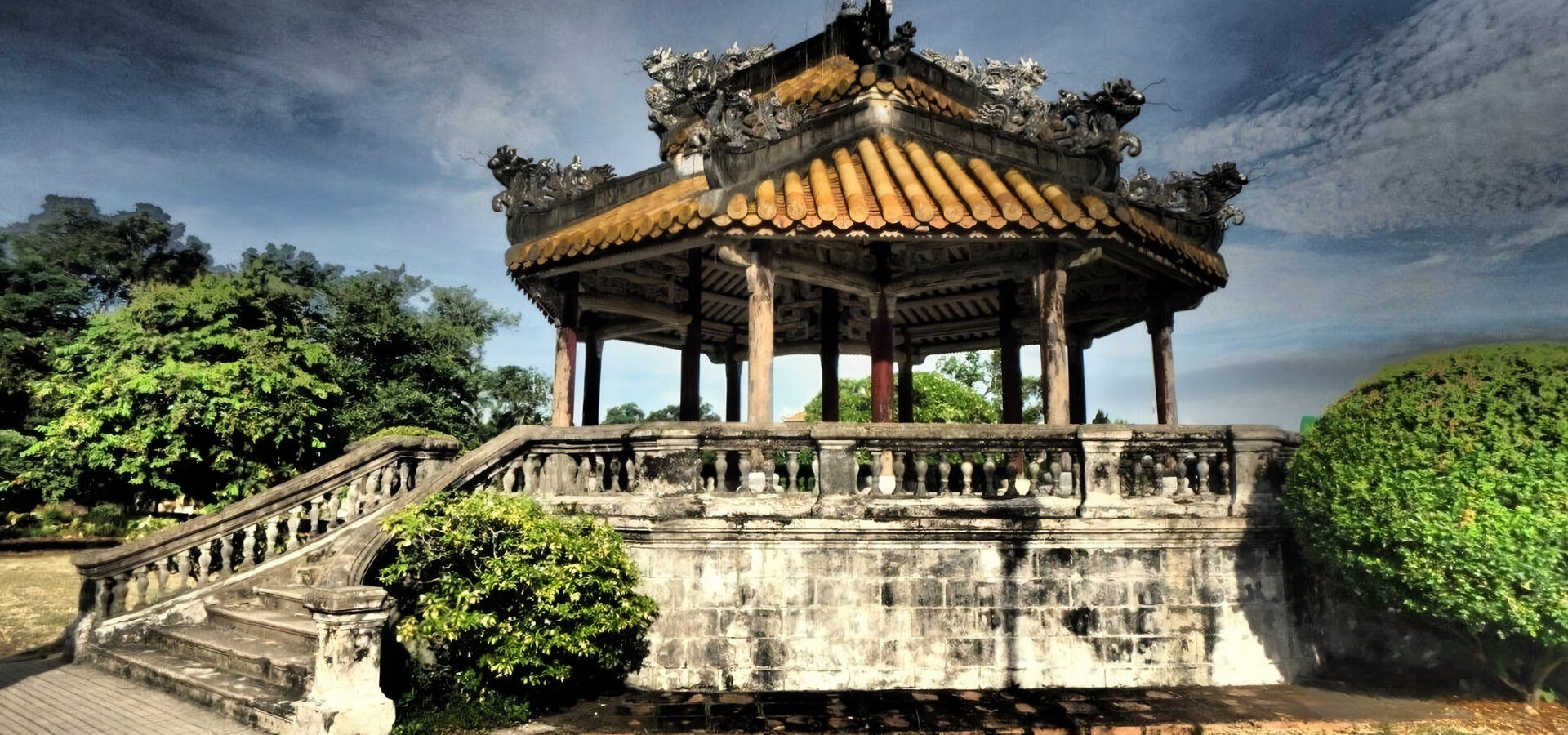 Hue, císařské město a Voňavá řeka