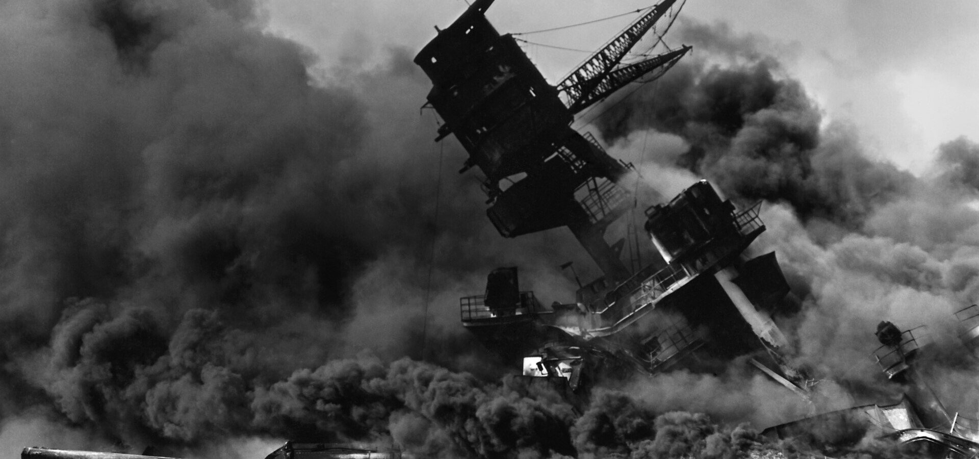 Pearl Harbor: Svět v plamenech