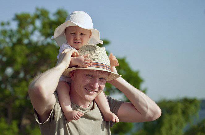 Tátové v rolích matek