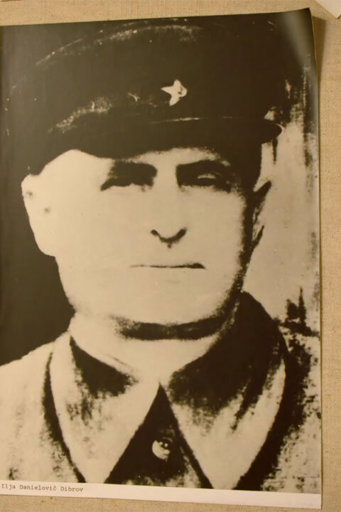 Zemřel vestoje aneb Partyzáni bez legend