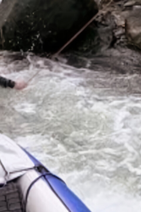 K Pacifiku přes Coast Mountains