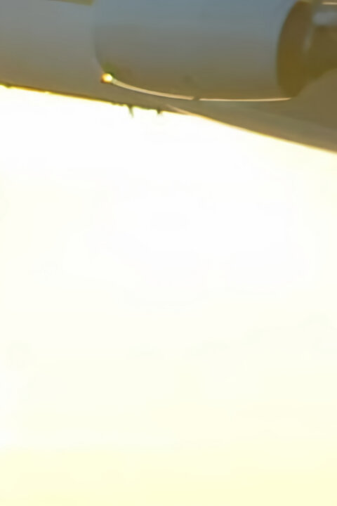 Nákladní kolosy v oblacích